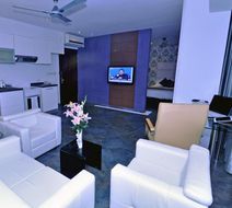 Contemporary Heights Hotel Suite