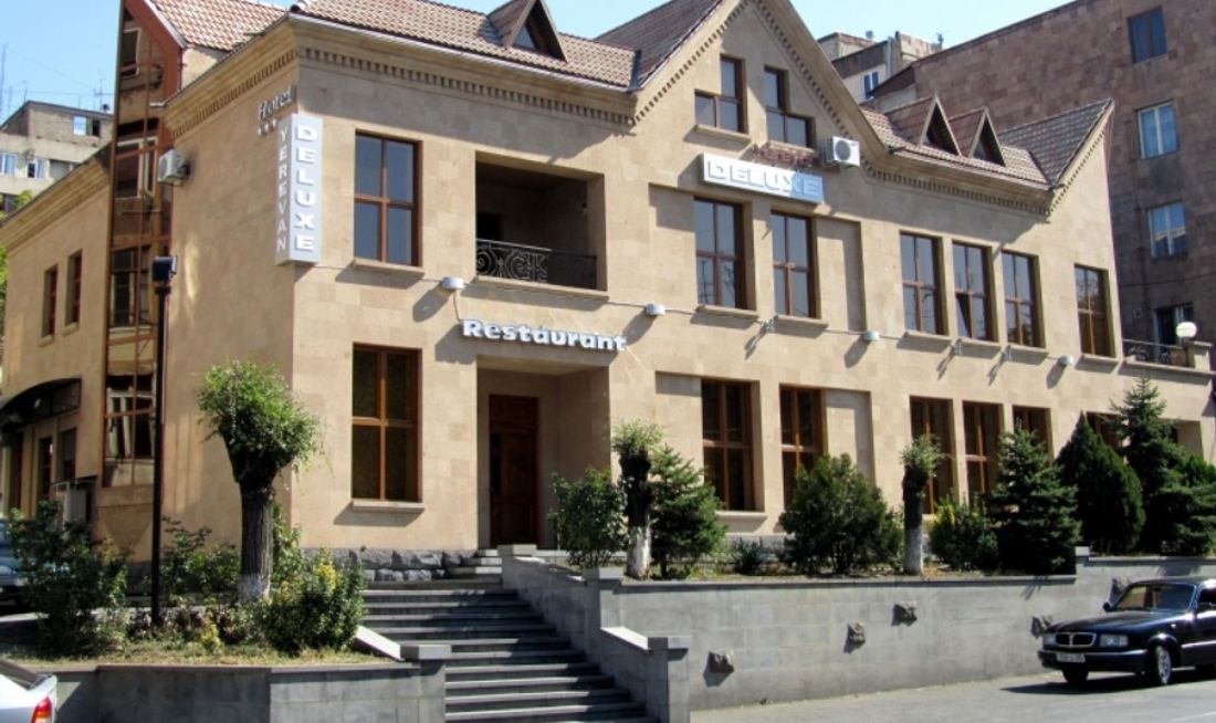 Yerevan Deluxe Exterior