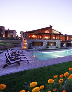 Vitina House Forest Resort