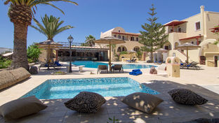 Smaragdi Hotel