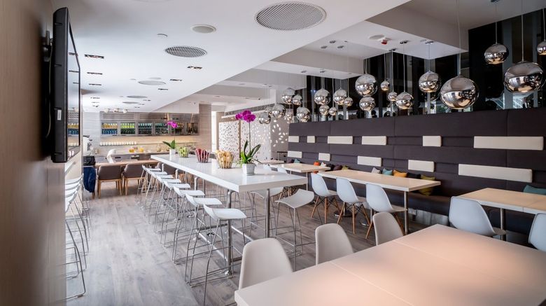 <b>Ovolo West Kowloon Restaurant</b>
