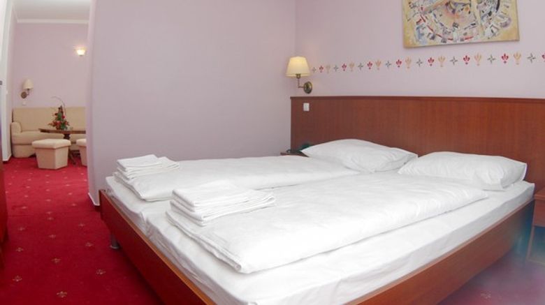 <b>Hotel Risnjak Room</b>