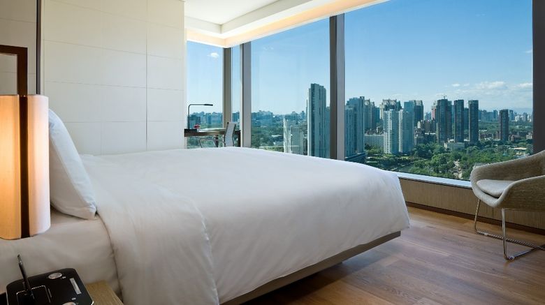 <b>EAST Beijing Room</b>