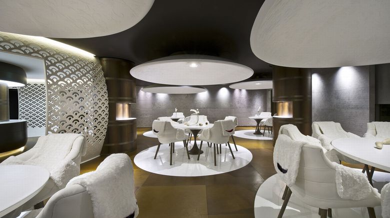 <b>Cheval Blanc Courchevel Restaurant</b>