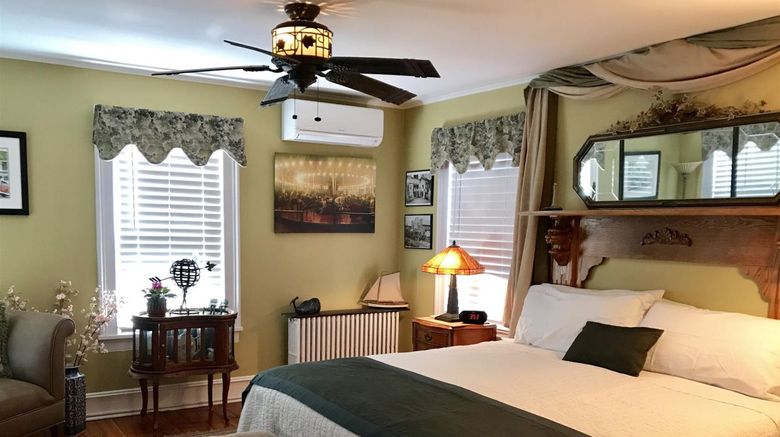 <b>Stirling House Bed & Breakfast Room</b>