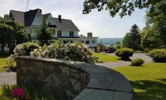The Fox and the Grapes B&B