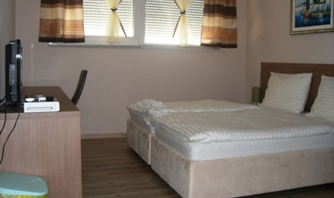 Apartments Johnny Room