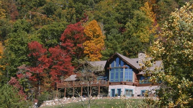 Wildberry Lodge Exterior
