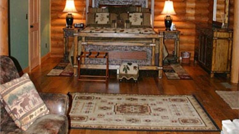 <b>Wildberry Lodge Room</b>