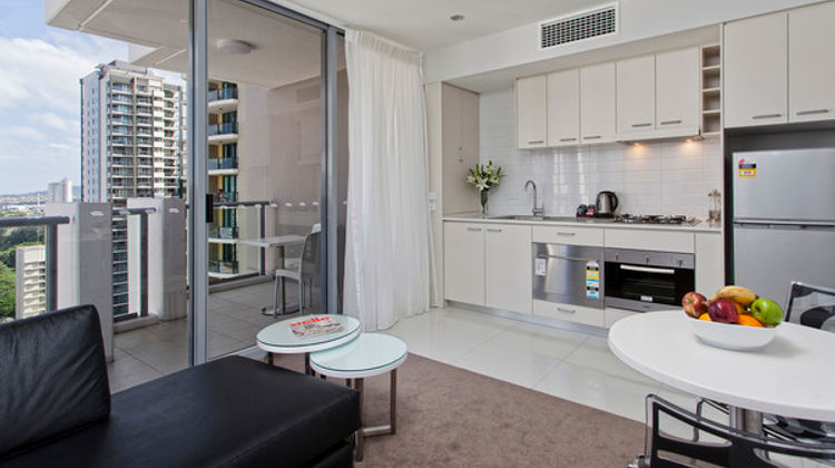Mantra Midtown Brisbane Room
