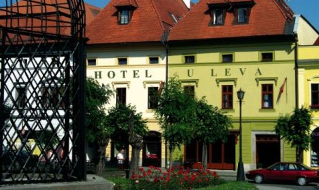 Hotel U Leva Exterior