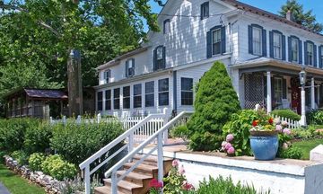 1825 Inn Bed and Breakfast