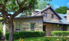Kuebler Waldrip Haus Bed & Breakfast