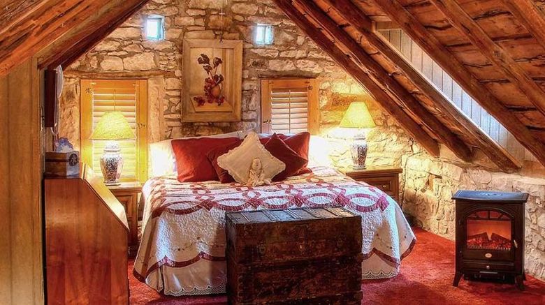 <b>Kuebler Waldrip Haus Bed & Breakfast Room</b>