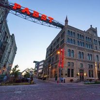 Brewhouse Inn & Suites