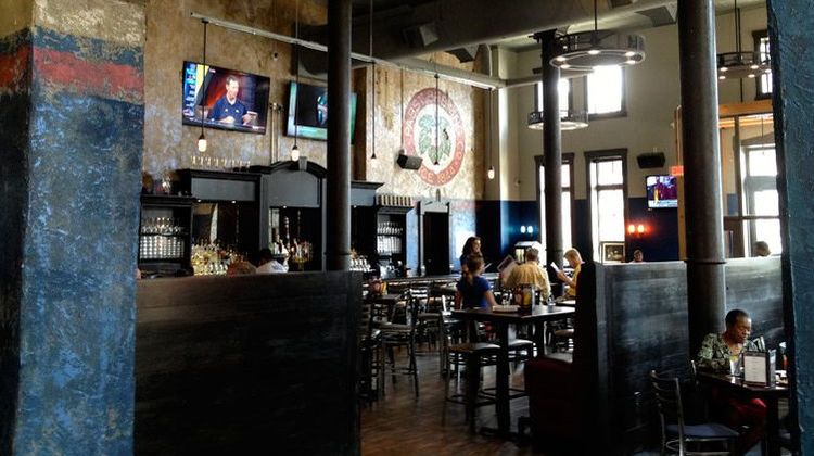 Brewhouse Inn & Suites Restaurant