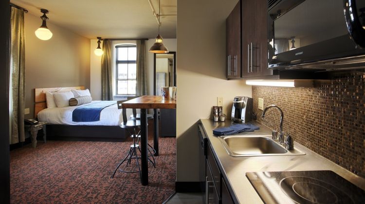 Brewhouse Inn & Suites Room