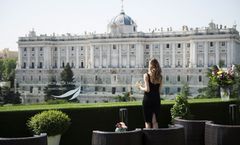 Jardines de Sabatini Apartosuites