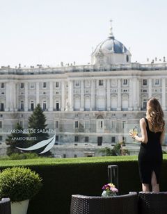 Jardines de Sabatini Apartosuites