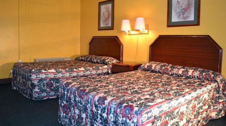 Royal Inn Albertville Room