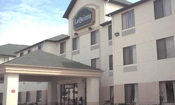 La Quinta Inn & Suites Woodlands South