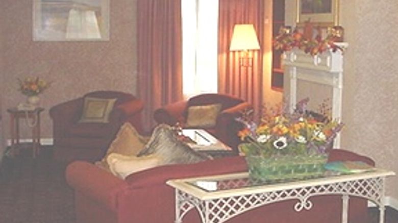 <b>La Quinta Inn & Suites Woodlands South Lobby</b>
