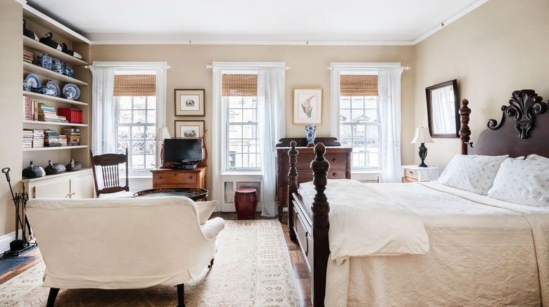 <b>1871 House Suite</b>