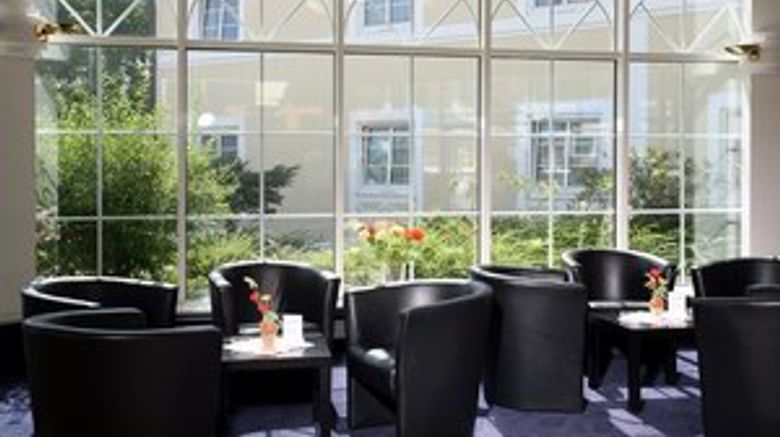 <b>Tryp by Wyndham Munich North Lobby</b>
