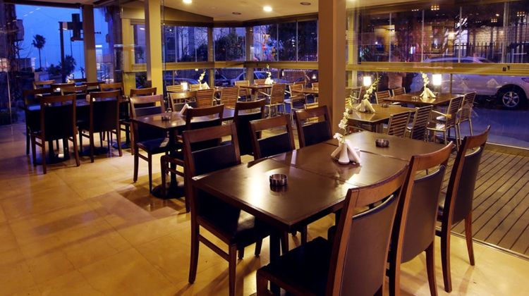 Lancaster Suites Raouche Restaurant