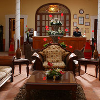 Dos Patios-Curamoria Collection