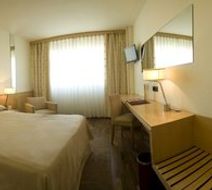 EuroHotel Barcelona Diagonal Room
