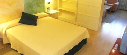Pozuelo Hotel Room