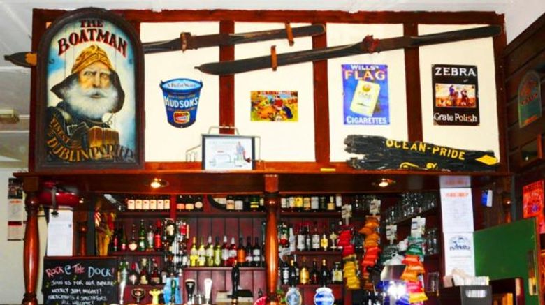 <b>The Dock Inn Bar/Lounge</b>