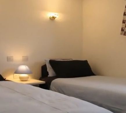 The Guest Lodge Room