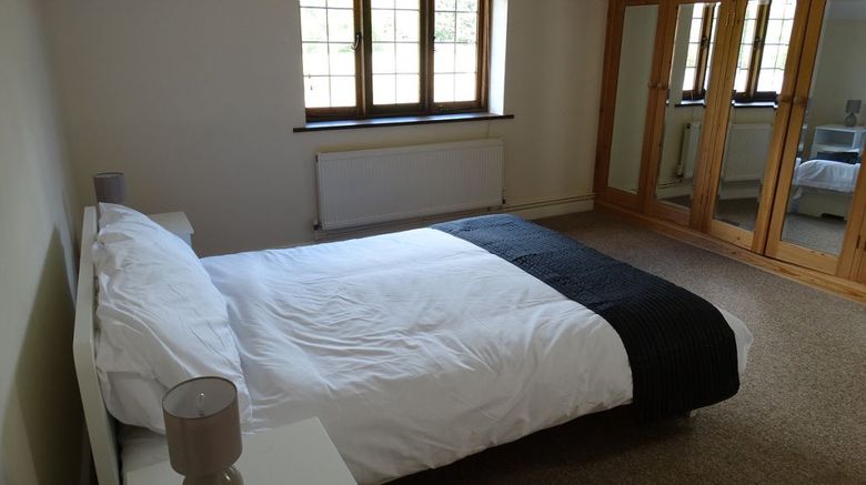 <b>Little Foxes Hotel Room</b>