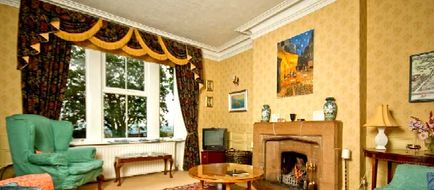 Dowfold House Bed & Breakfast Lobby