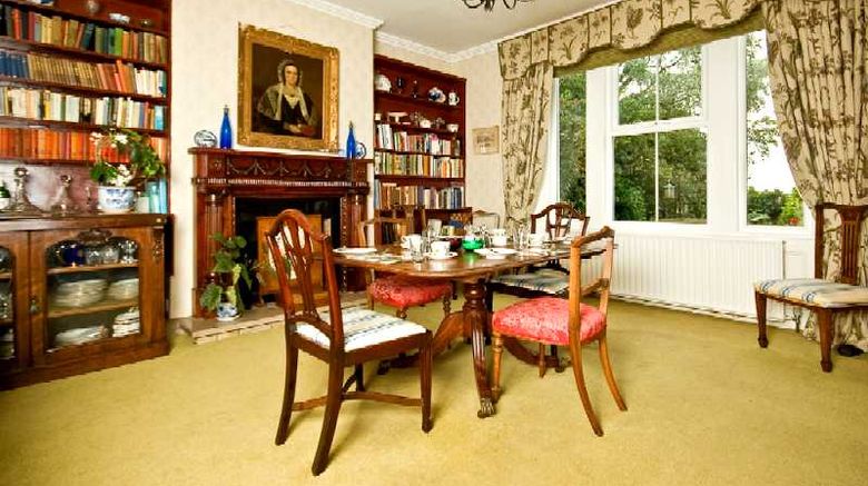 <b>Dowfold House Bed & Breakfast Restaurant</b>