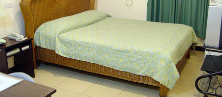 Crowne Garden Hotel Room