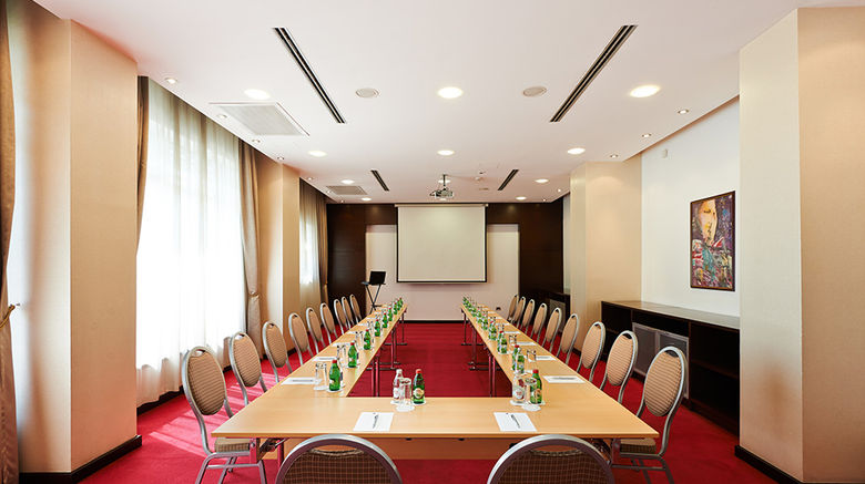 <b>IN Hotel Belgrade Meeting</b> <b>IN Hotel Belgrade Meeting</b>