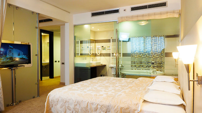 <b>IN Hotel Belgrade Suite</b> <b>IN Hotel Belgrade Suite</b>