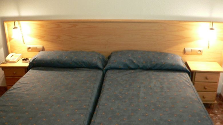 <b>Pension L'Oncle Pere Room</b>