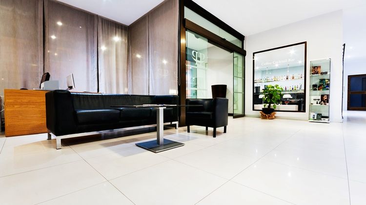Hotel Fontana Plaza Lobby
