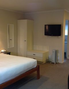 Pacific Coast Motor Lodge