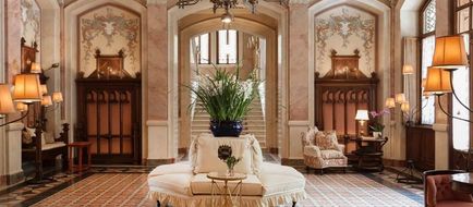 Grand Hotel a Villa Feltrinelli Lobby