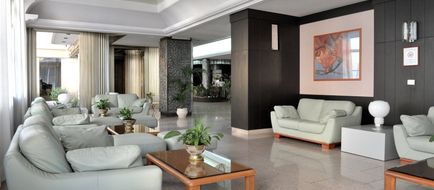Hotel Pietra Di Luna Lobby