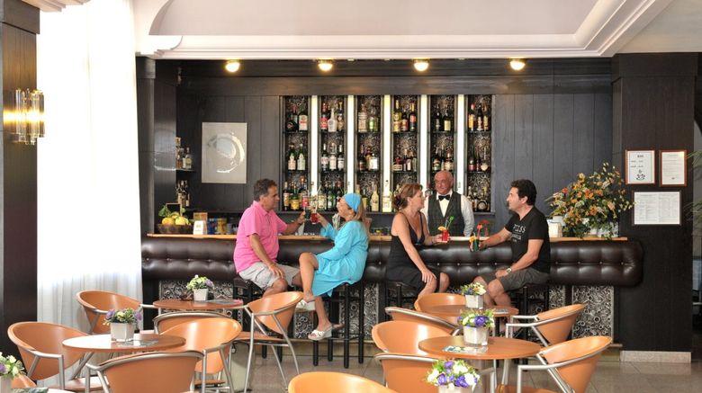 <b>Hotel Pietra Di Luna Restaurant</b> <b>Hotel Pietra Di Luna Restaurant</b>