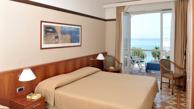 <b>Hotel Pietra Di Luna Room</b> <b>Hotel Pietra Di Luna Room</b>