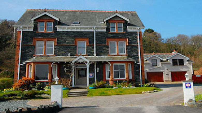 <b>Maple Bank Country Guest House Exterior</b>