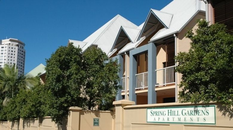 <b>Spring Hill Gardens Apartments Exterior</b>