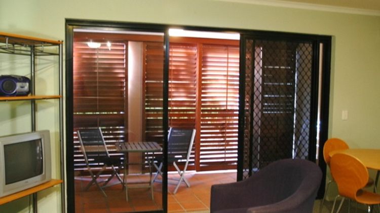 Spring Hill Gardens Apartments Room